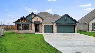 6133 S 320th Ave E, Broken Arrow, OK 74014
