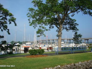 516 S Water St Unit C-4, Oriental, NC 28571