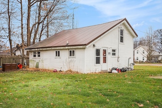 207 S Capital Ave, Athens, MI 49011