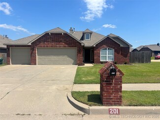 201 W 53rd St, Sand Springs, OK 74063
