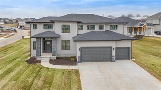 5836 Mccormick Dr, Shawnee, KS 66226