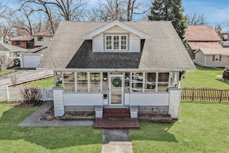 34 E Custer St, Lemont, IL 60439