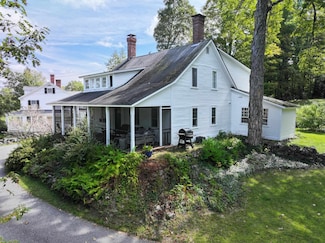 89 Old Henniker Rd, Contoocook, NH 03229