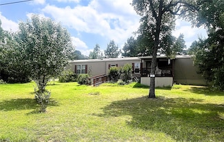126 Shawnee Dr, Smithville, TX 78957