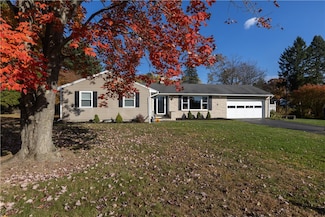 4 Wynnwood Dr, Big Flats, NY 14814