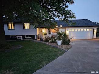 4714 S Canterbury Ct, Mapleton, IL 61547