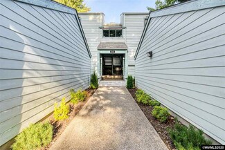 3542 Halifax Square SE, Salem, OR 97302