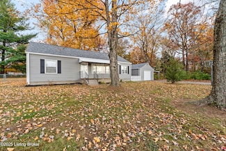 619 Watterson Way, Louisville, KY 40243