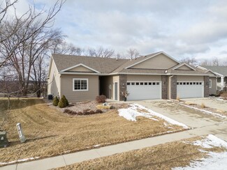 2624 Hawk Ridge Ct SE, Rochester, MN 55904