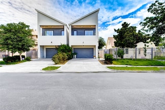 1919 Rosewood St, Houston, TX 77004