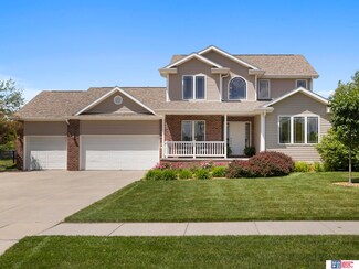 9550 Forest Glen Dr, Lincoln, NE 68526