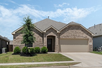 1701 Lake Grove Dr, Little Elm, TX 75068