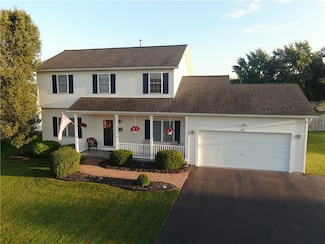35 Alton Way, West Henrietta, NY 14586