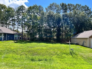 13 Firewood Rd, Huntsville, TX 77340