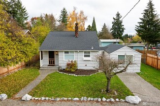 11510 8th Ave NE, Seattle, WA 98125