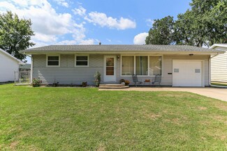 1313 Harper Dr, Rantoul, IL 61866