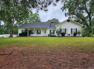 112 Mccall Rd, Mount Holly, AR 71758
