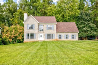 6053 Fairfield Oaks Ln, Pfafftown, NC 27040