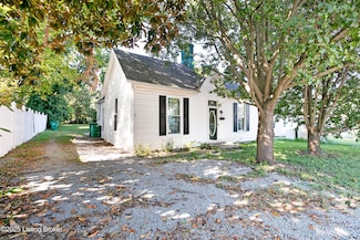 214 E Factory St, Harrodsburg, KY 40330