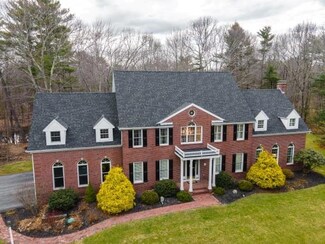7 Hunter Dr, Hampton, NH 03842