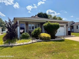 3 Tivoli St, Toms River, NJ 08757