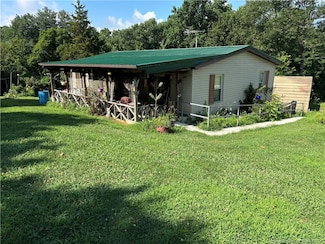 19 W Sawmill Rd, English, IN 47118