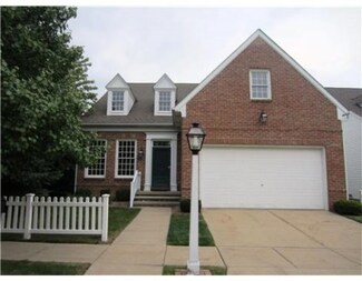 2974 Philadelphia Dr, Ann Arbor, MI 48103