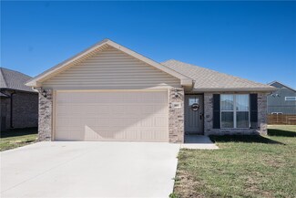 801 Robinson St, Pea Ridge, AR 72751