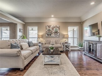 13124 Saint Andrews Dr, Oklahoma City, OK 73120