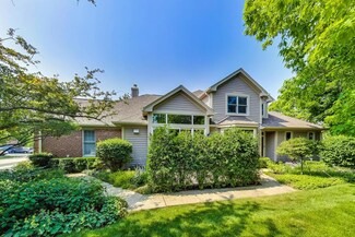 2115 Trowbridge Ct, Glenview, IL 60026