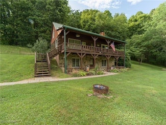 3136 Tall Timber Rd NE, Mineral City, OH 44656