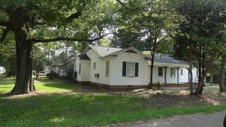 528 E 16th St, Yazoo City, MS 39194