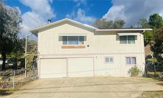 2900 Oakcrest Dr, Lucerne, CA 95458