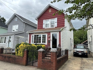 10418 216th St, Queens Village, NY 11429