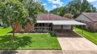 1209 E Brown Ln, Deer Park, TX 77536