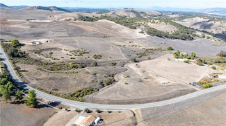 4575 Interlake Rd, Bradley, CA 93426