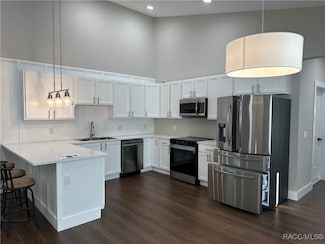 6384 W Flanders Ln, Crystal River, FL 34429