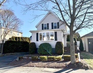 4 Wendell St, Saugus, MA 01906