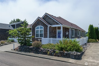 2603 Sea Crest Ave, Long Beach, WA 98631
