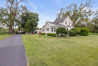 30w311 W Bartlett Rd, Bartlett, IL 60103