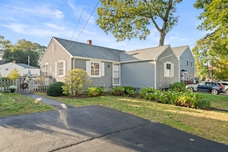 7 Drake St, Braintree, MA 02184