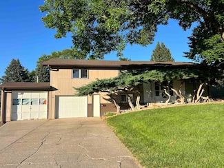 706 Linden Ln, Norfolk, NE 68701