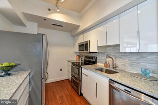 1211 S Eads St Unit 2102, Arlington, VA 22202