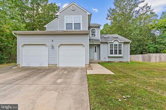 33 Ashland Ave, Sicklerville, NJ 08081