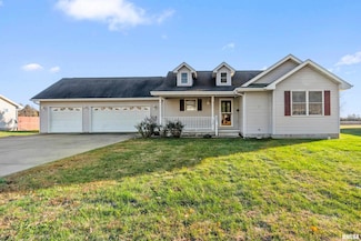 700 W Dean St, Virden, IL 62690