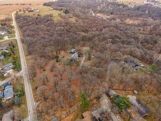 3284 Rock Creek Rd, Plano, IL 60545