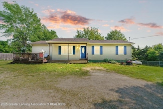 10651 Bell Oak Rd, Fowlerville, MI 48836