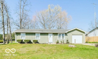 12566 S Hillview Dr, Columbus, IN 47201