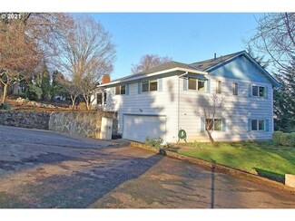 509 SW Walnut Ave, Dundee, OR 97115