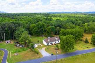 57 Newton Ln, Raphine, VA 24472